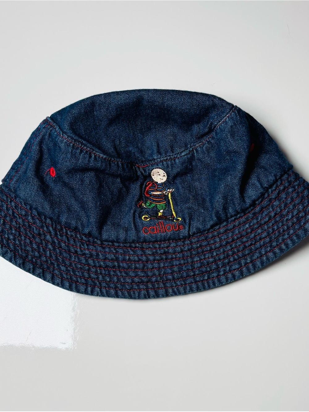 Vintage 2003 Caillou Denim Bucket Hat Cinar Éditions Chouette Canada Licensed
